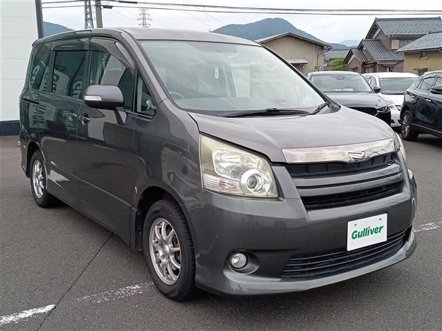 2007 TOYOTA NOAH