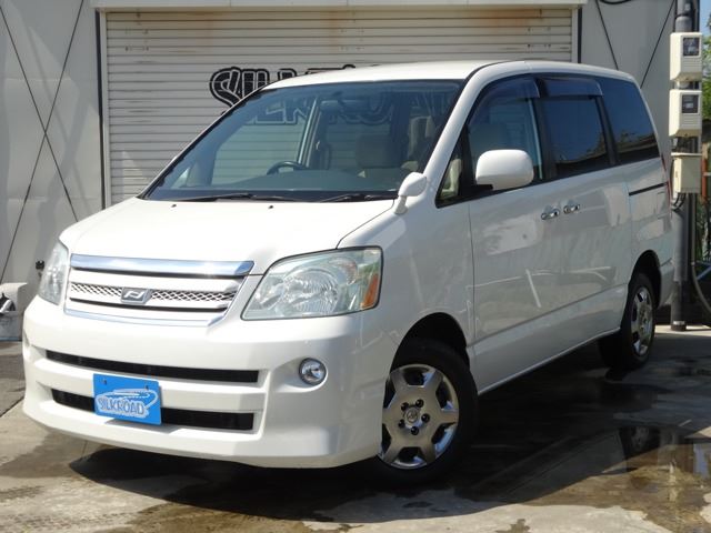 2006 TOYOTA NOAH