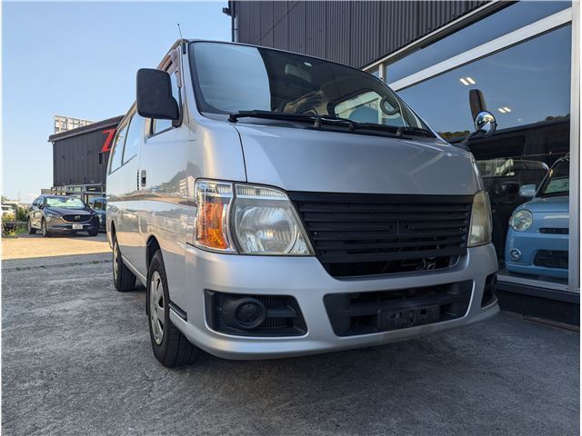 2010 NISSAN CARAVAN