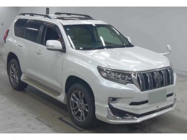 2018 TOYOTA LAND CRUISER PRADO