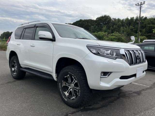 2018 TOYOTA LAND CRUISER PRADO