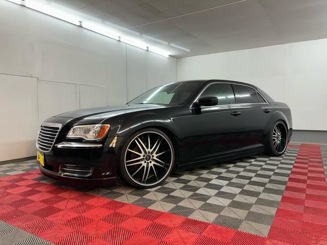 2011 CHRYSLER 300