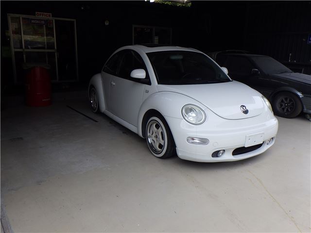 2001 VOLKSWAGEN NEW BEETLE