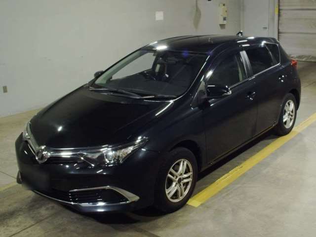 2015 TOYOTA AURIS