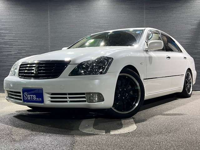 2005 TOYOTA CROWN