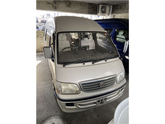 2001 TOYOTA HIACE WAGON