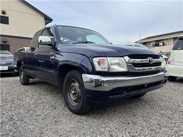 2003 TOYOTA HILUX