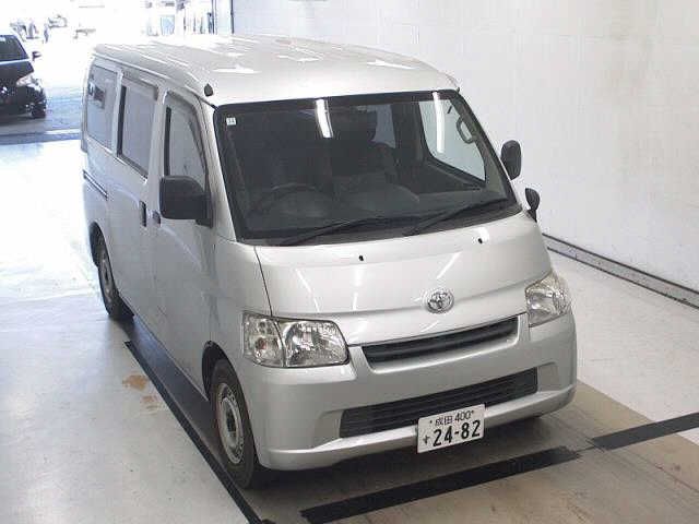 2010 TOYOTA LITEACE VAN