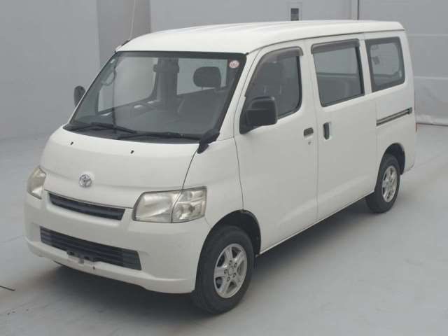 2011 TOYOTA LITEACE VAN