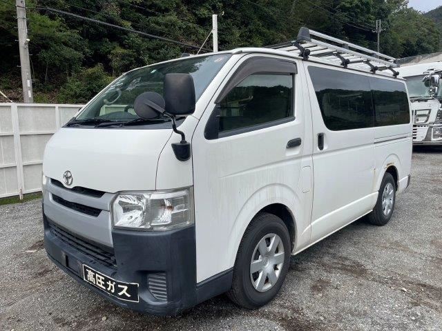 2014 TOYOTA REGIUS VAN