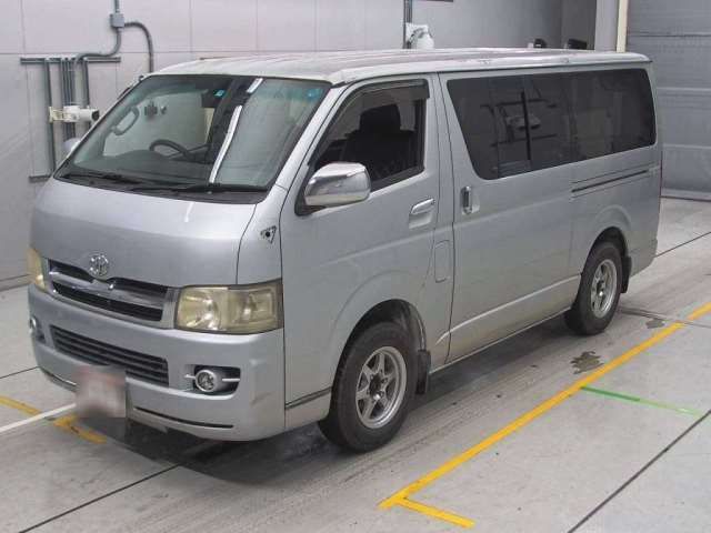 2005 TOYOTA REGIUS VAN