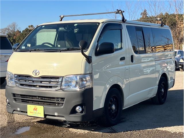 2011 TOYOTA REGIUS VAN