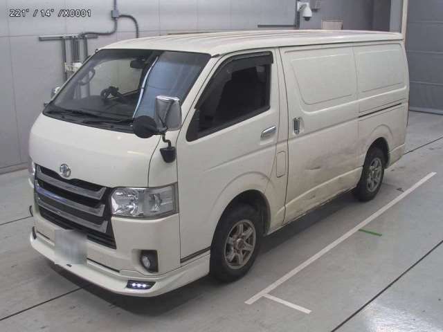 2015 TOYOTA REGIUS VAN