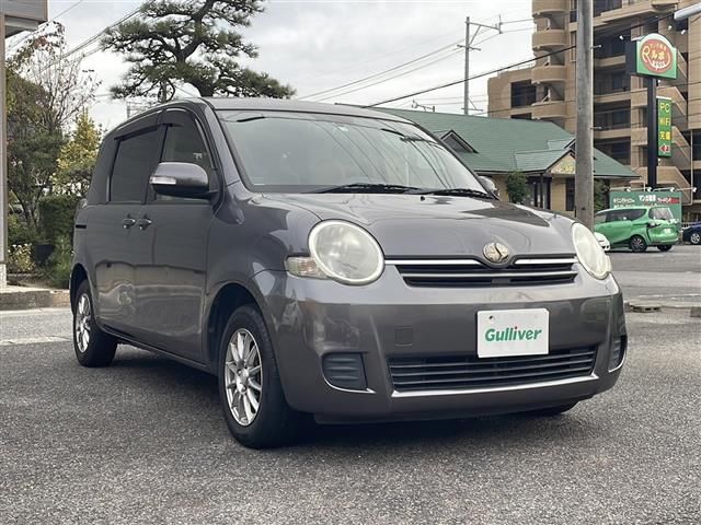 2010 TOYOTA SIENTA