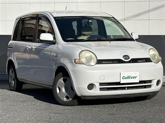 2004 TOYOTA SIENTA