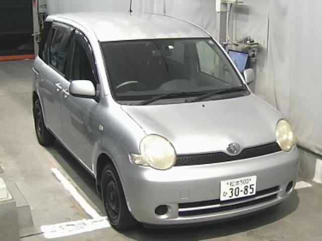 2004 TOYOTA SIENTA